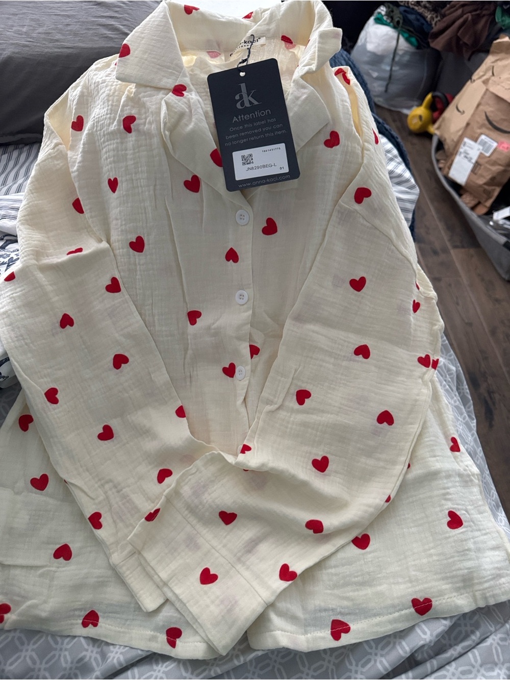 Women’s Cream Heart-Print Pajama Set size large brand new size large